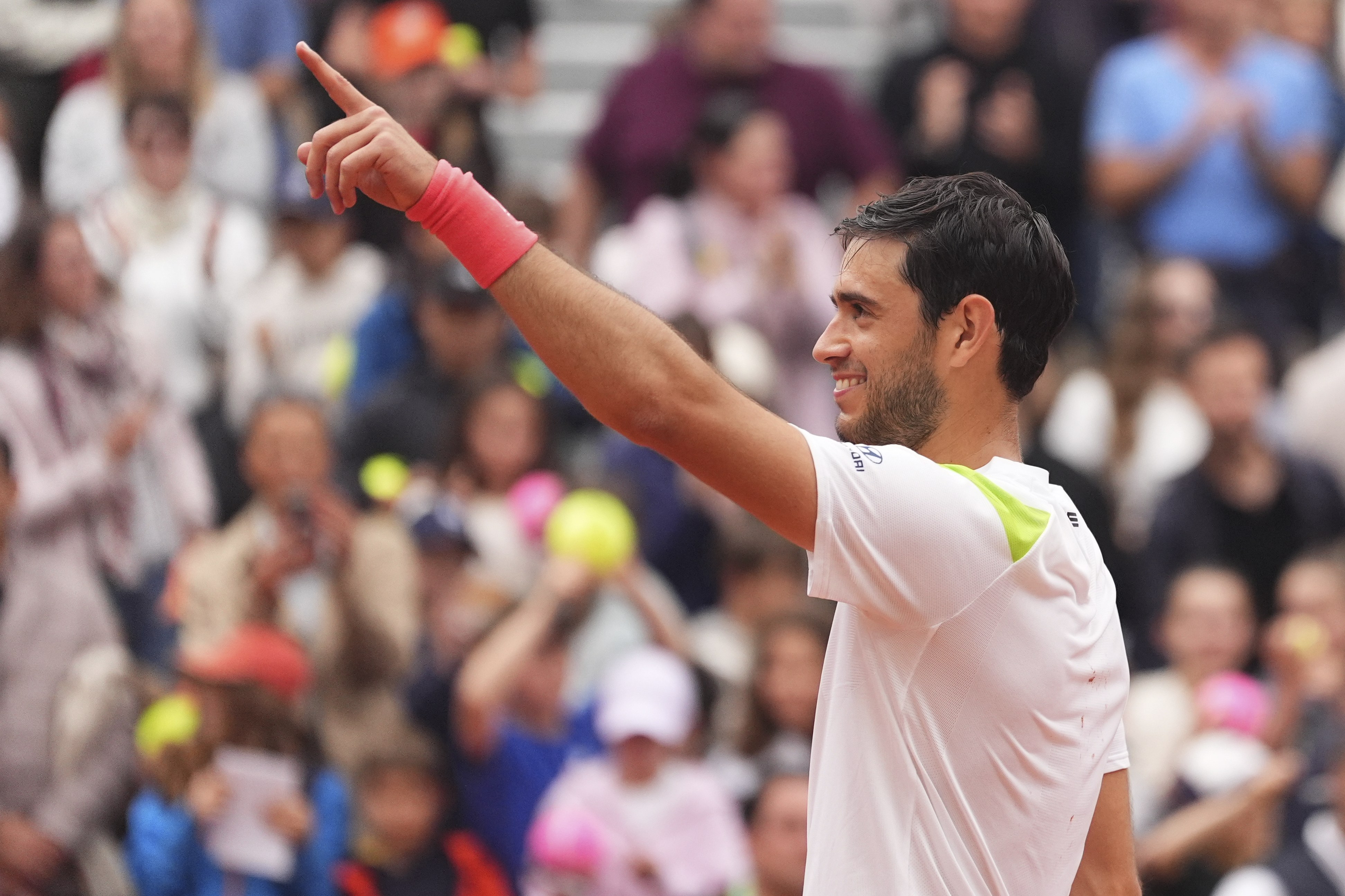 蒙特卡洛大师赛险胜法网，鲁德统治全场