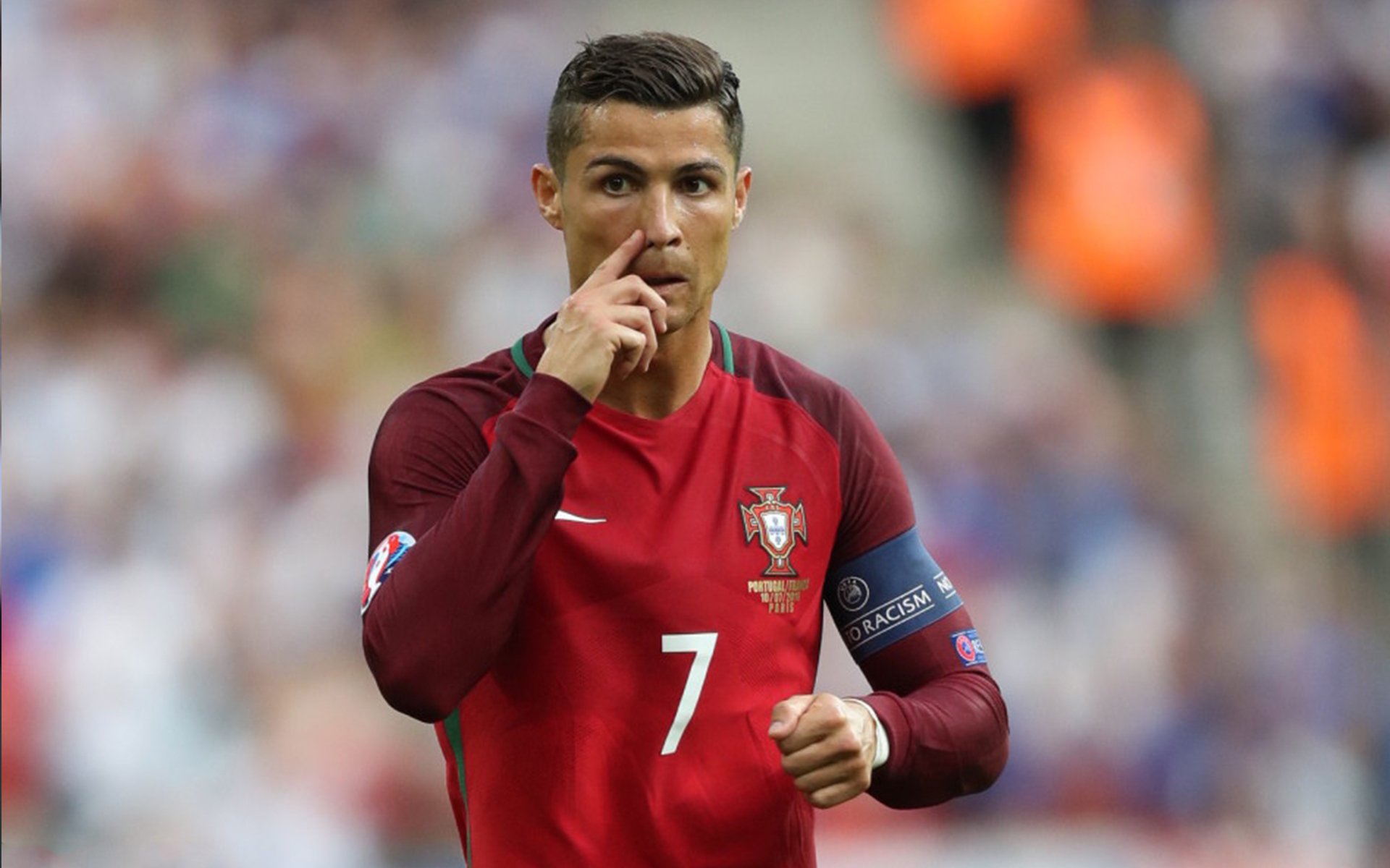 绿茵场上的双重变奏,尼日利亚掀翻爱尔兰,维尼修斯完成自我救赎